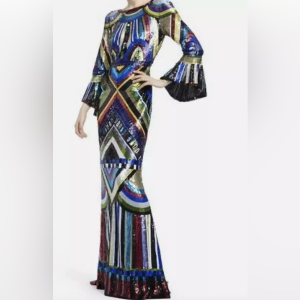 Alice + Olivia Jae Embellished Back
Keyhole Sequin Long
Gown Size 8 RARE
$2,199 - Picture 3 of 10